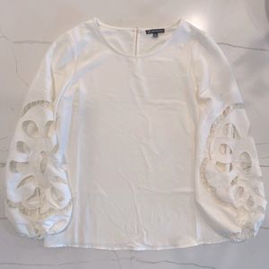 Adrianna Papell White Blouse w Cutout Sleeves, Size S